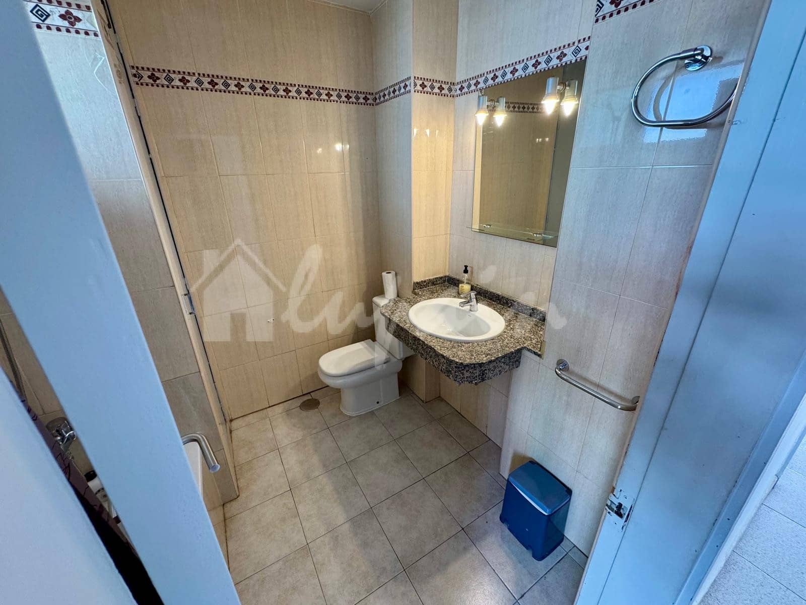 Studio te koop in Playa de las Americas met zwembad - € 259.000 (Ref: 9898356)