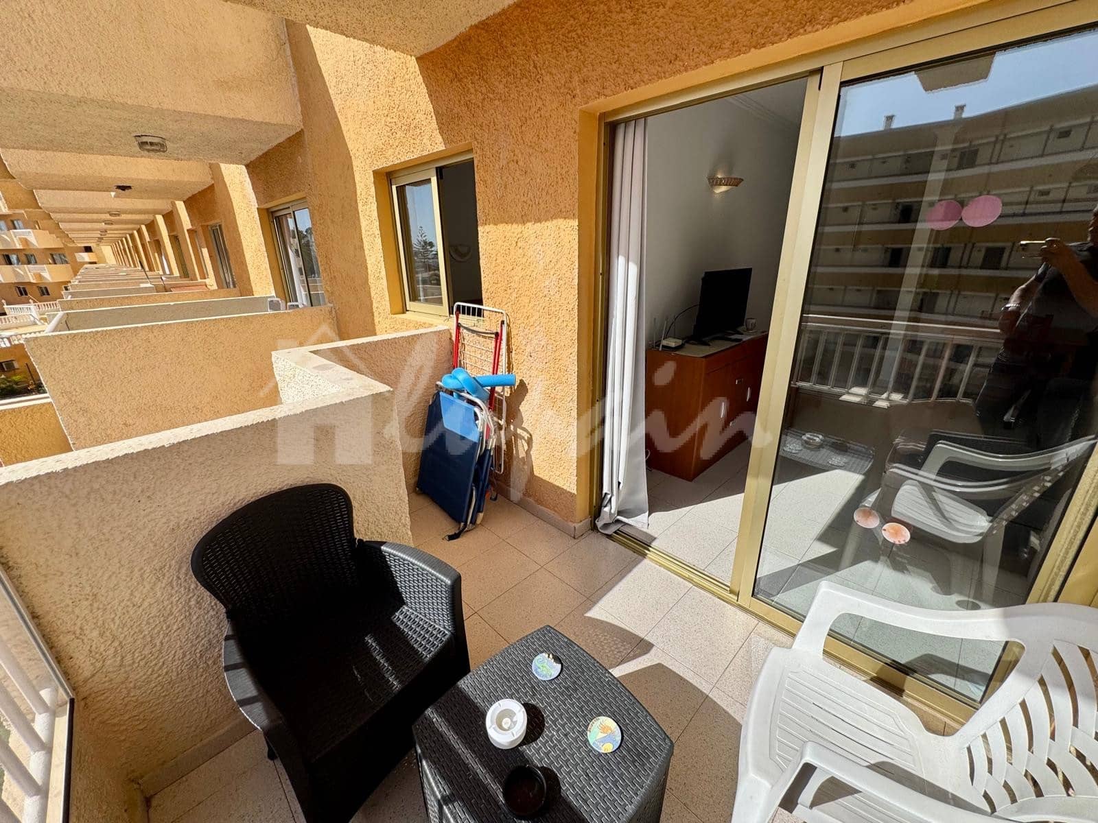 Studio te koop in Playa de las Americas met zwembad - € 259.000 (Ref: 9898356)
