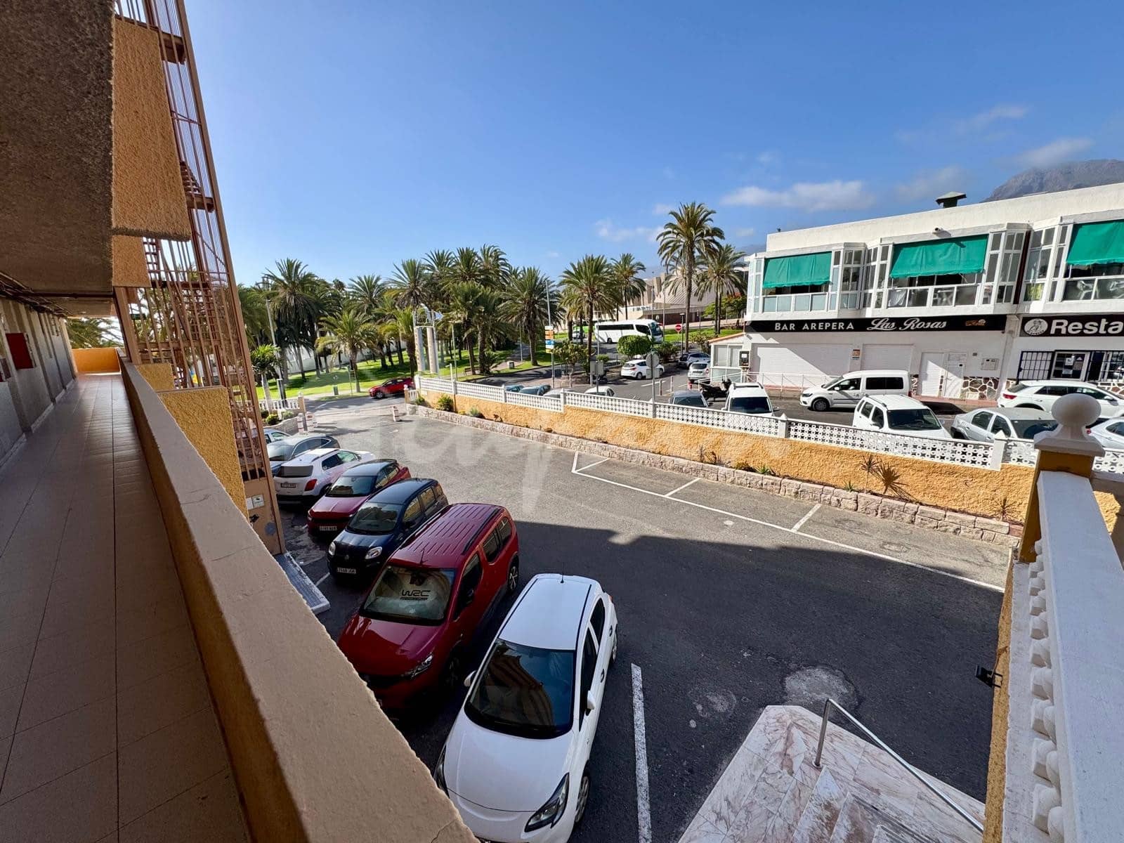 Studio te koop in Playa de las Americas met zwembad - € 259.000 (Ref: 9898356)