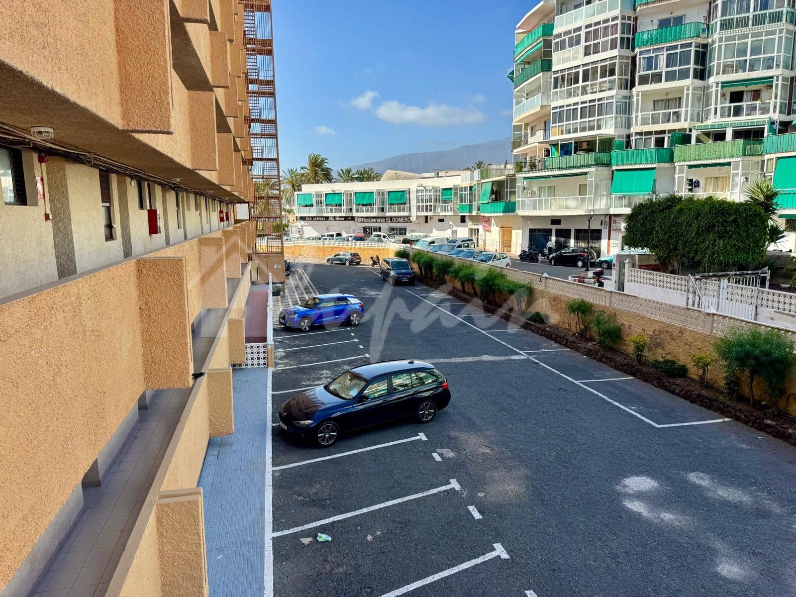 Studio te koop in Playa de las Americas met zwembad - € 259.000 (Ref: 9898356)