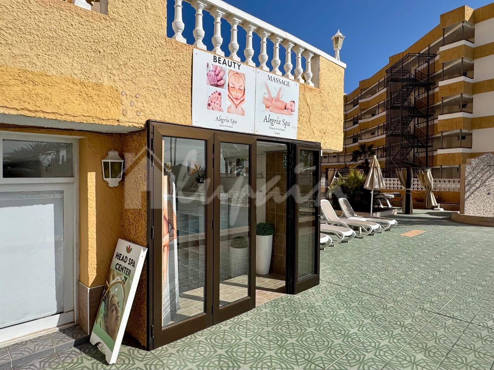 Studio te koop in Playa de las Americas met zwembad - € 259.000 (Ref: 9898356)