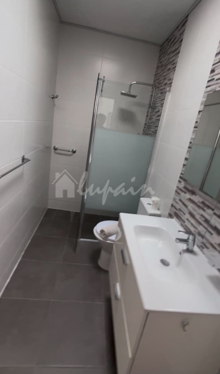 4 sypialnia Dom na sprzedaż w Costa del Silencio z basenem garażem - 790 000 € (Ref: 9922915)