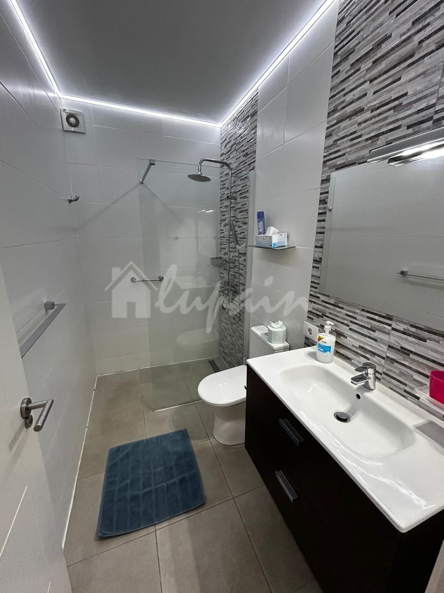 4 sypialnia Dom na sprzedaż w Costa del Silencio z basenem garażem - 790 000 € (Ref: 9922915)