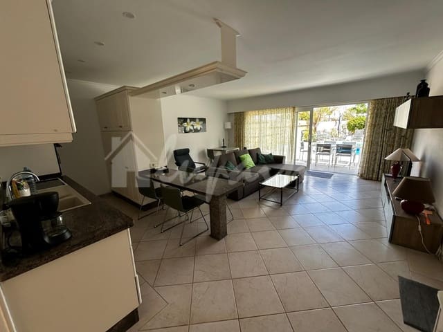 4 soverom Hus til salgs i Costa del Silencio, Arona med svømmebasseng garasje - € 790 000 (Ref: 9922915)