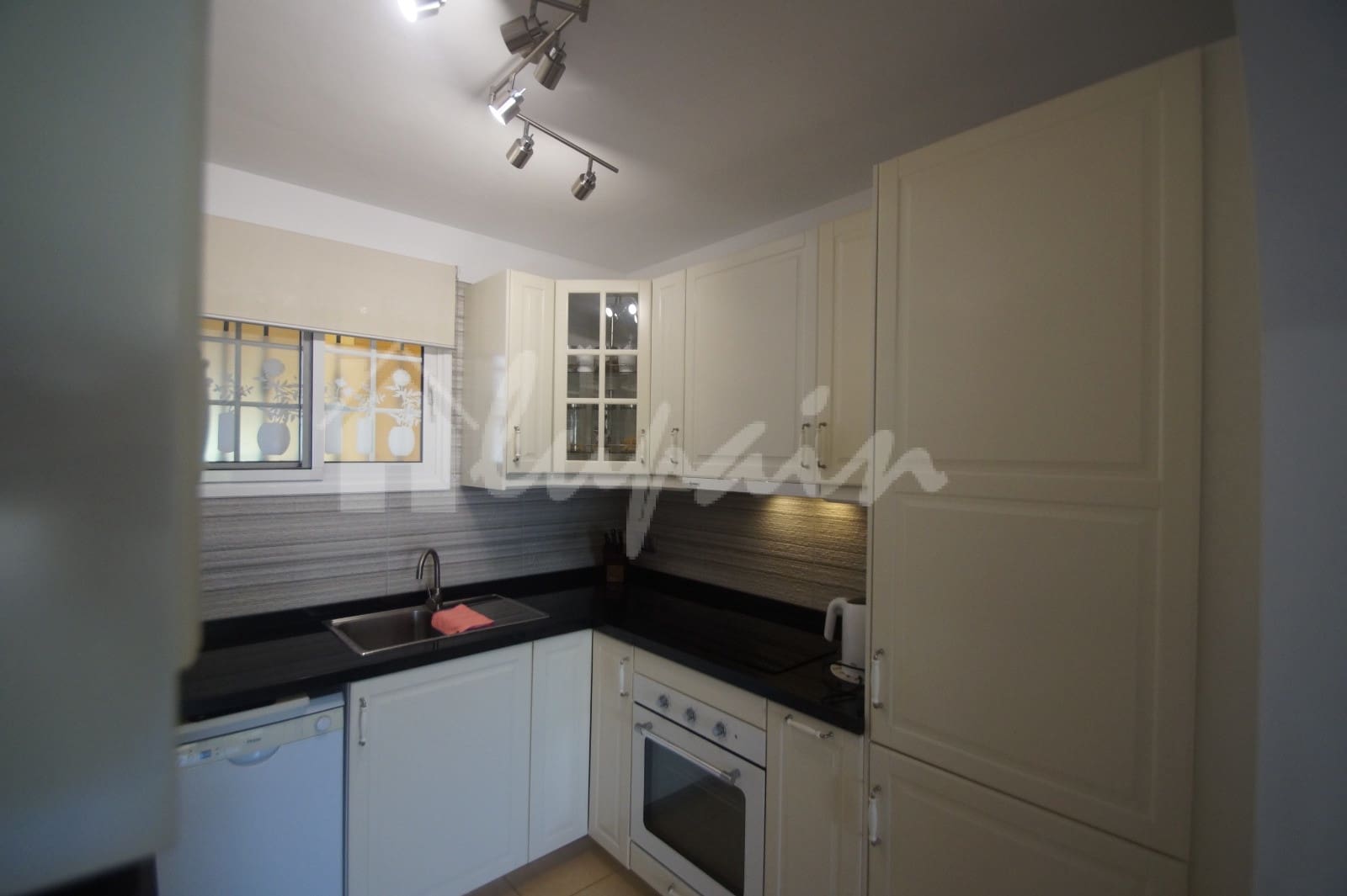1 bedroom Apartment for sale in Palm-Mar with pool - € 295,000 (Ref: 9976392)