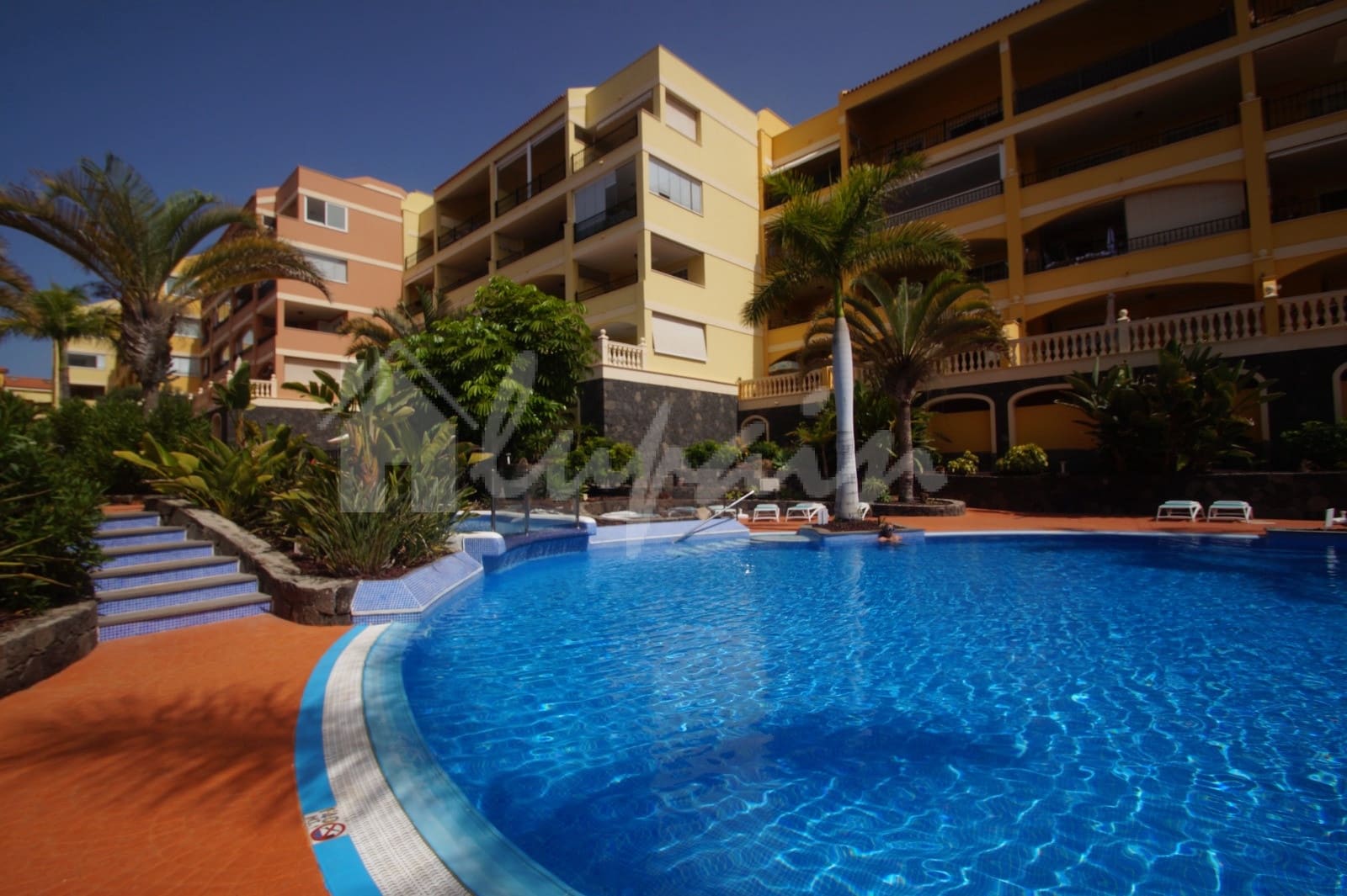1 bedroom Apartment for sale in Palm-Mar with pool - € 295,000 (Ref: 9976392)