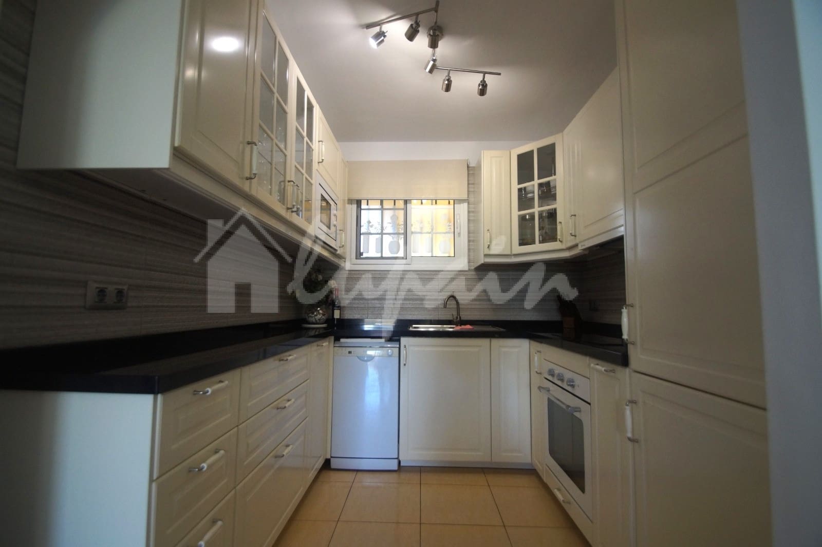 1 bedroom Apartment for sale in Palm-Mar with pool - € 295,000 (Ref: 9976392)