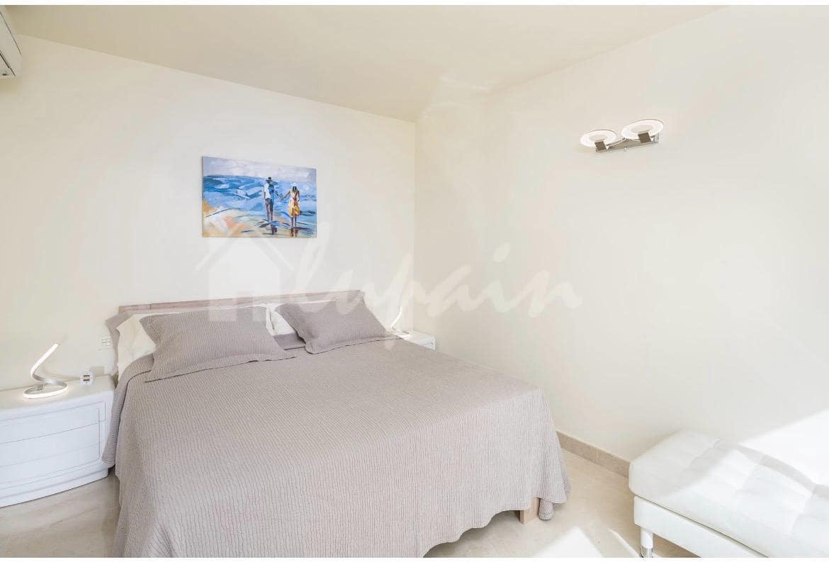 2 sypialnia Apartament na sprzedaż w La Caleta Adeje z basenem garażem - 1 200 000 € (Ref: 9989821)