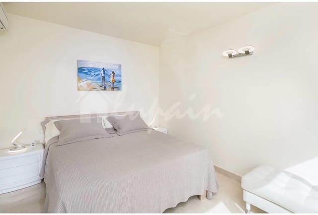 2 sypialnia Apartament na sprzedaż w La Caleta Adeje, Adeje z basenem garażem - 1 200 000 € (Ref: 9989821)
