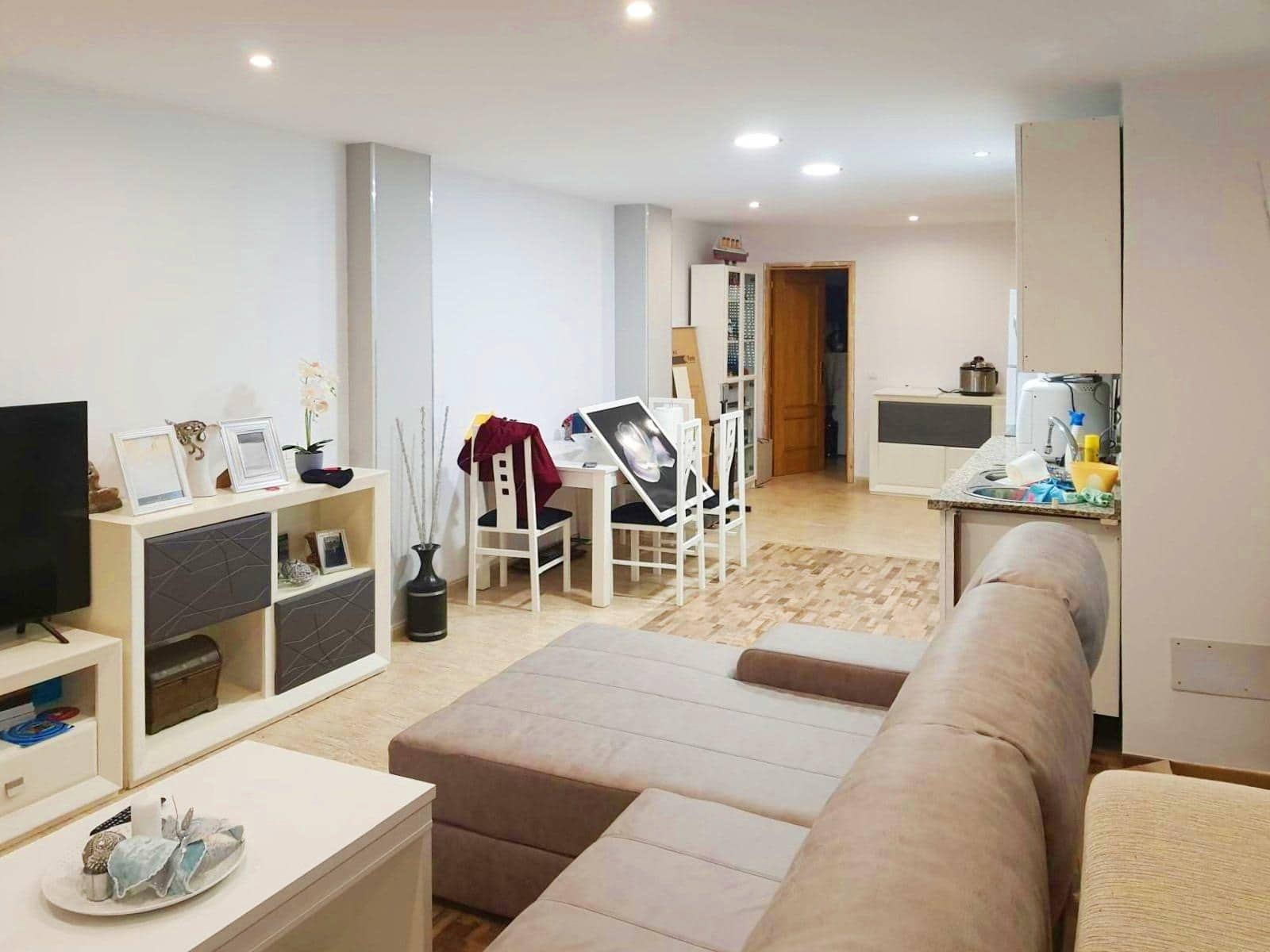 3 bedroom Flat for sale in El Ejido with garage - € 118,000 (Ref: 10013109)