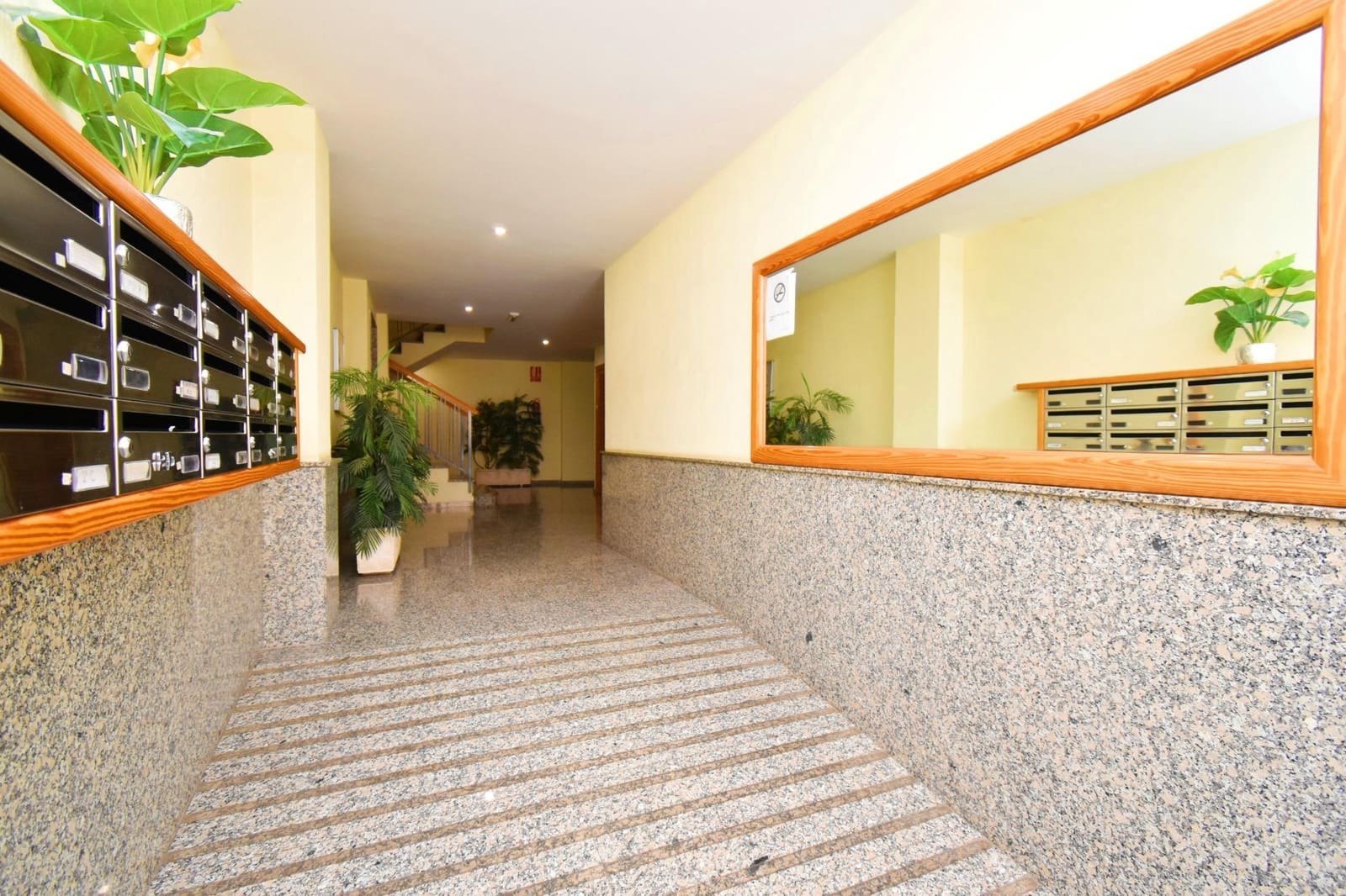 3 bedroom Flat for sale in El Ejido with garage - € 118,000 (Ref: 10013109)