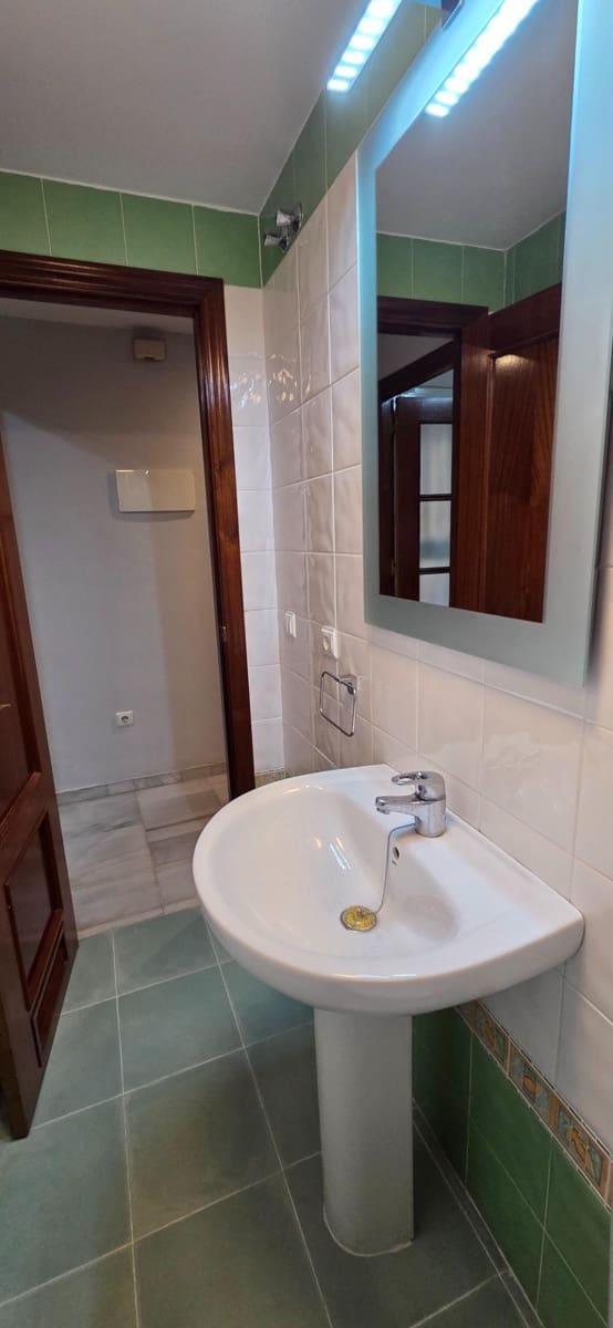 2 bedroom Apartment for rent in Seville city - € 1,649 (Ref: 10027454)