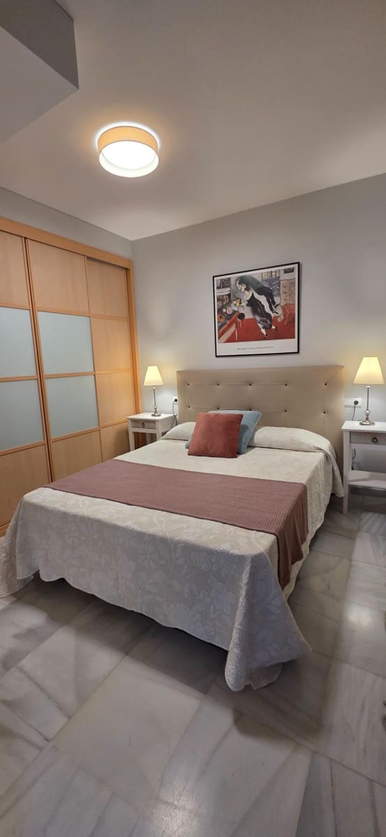 2 bedroom Apartment for rent in Seville city - € 1,649 (Ref: 10027454)