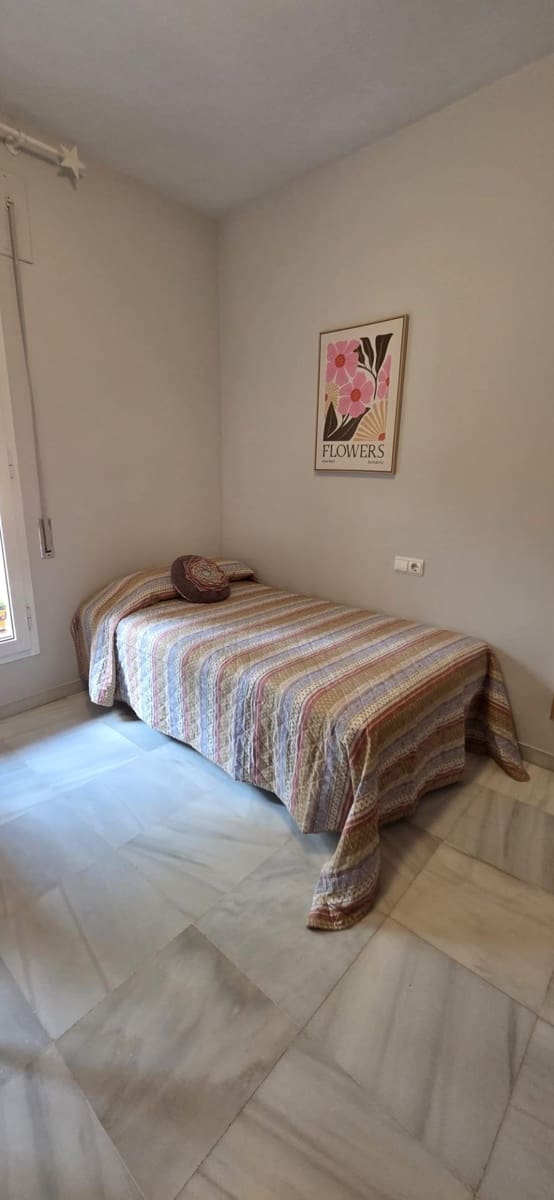 2 bedroom Apartment for rent in Seville city - € 1,649 (Ref: 10027454)