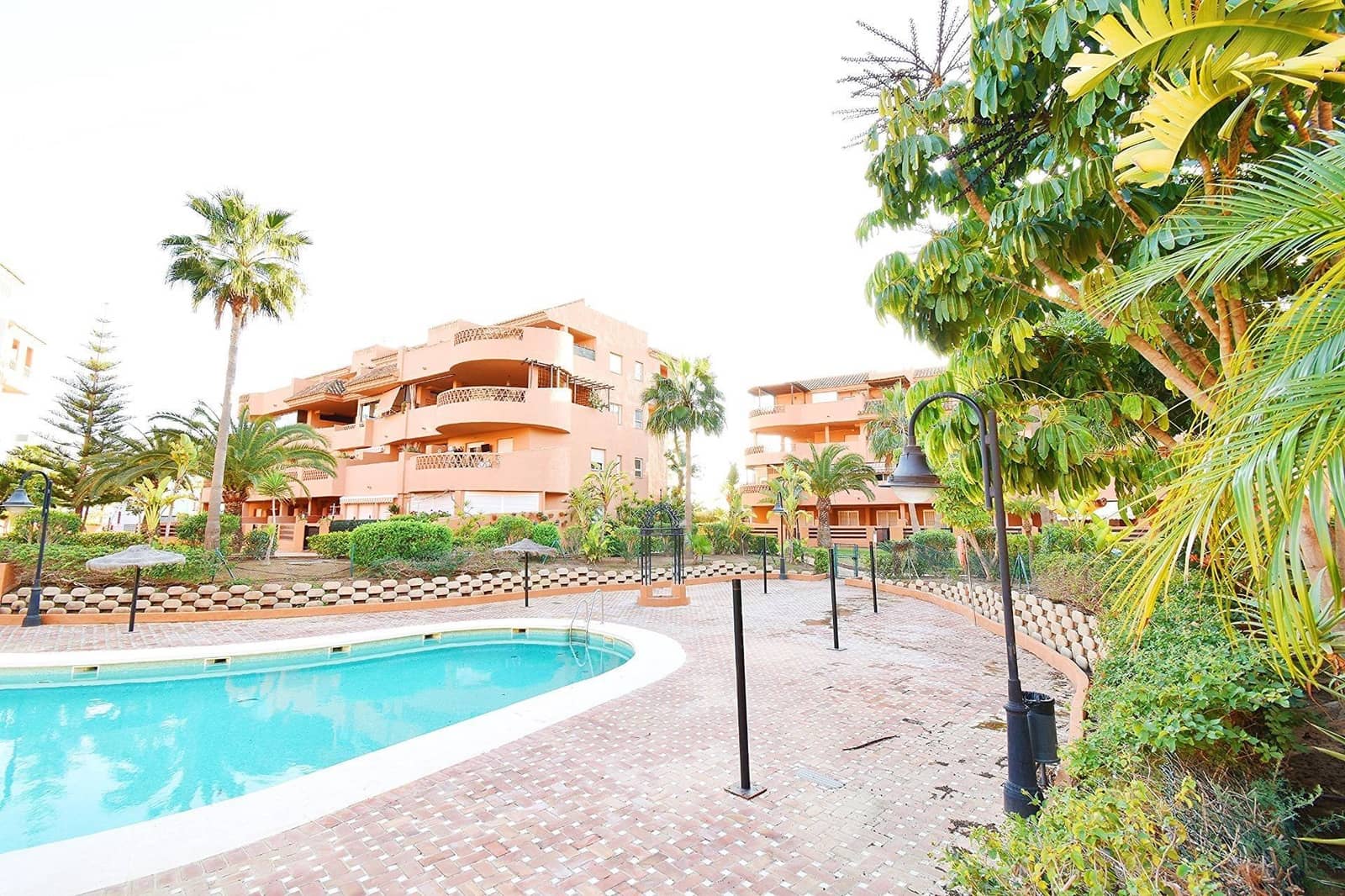 1 sovrum Lägenhet till salu i Almerimar med pool - 180 000 € (Ref: 10049535)
