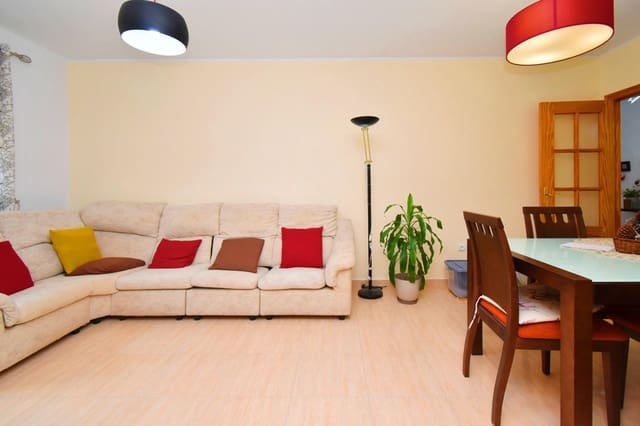 3 bedroom Flat for sale in Las Cabañuelas, Vícar - € 120,000 (Ref: 10109646)