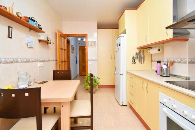 3 bedroom Flat for sale in Las Cabañuelas, Vícar - € 120,000 (Ref: 10109646)