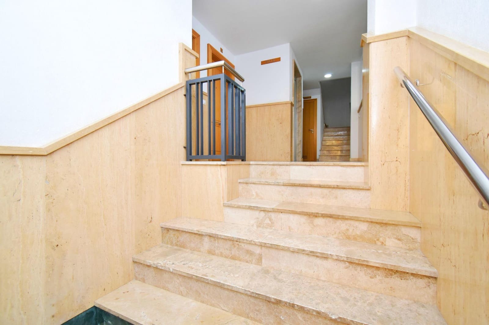 3 bedroom Flat for sale in El Ejido - € 129,000 (Ref: 10173848)