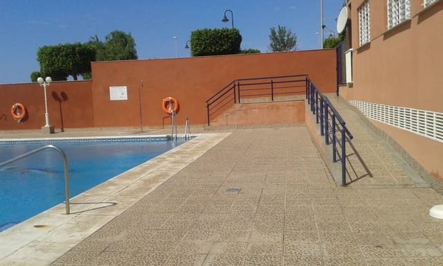 Studio til salg i Roquetas de Mar med swimmingpool garage - € 100.000 (Ref: 4306018)