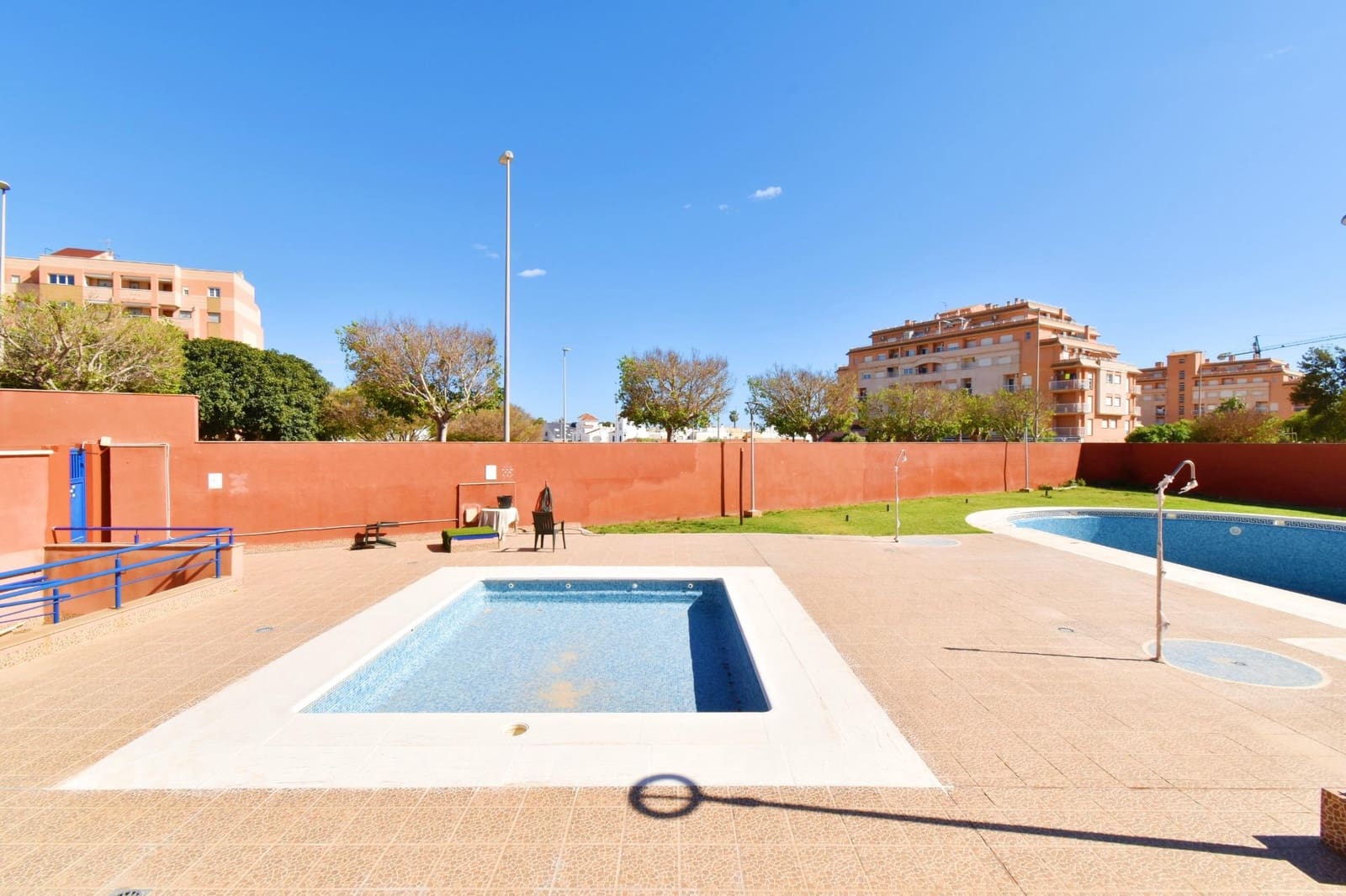 Studio for sale in Roquetas de Mar with pool garage - € 100,000 (Ref: 4306018)