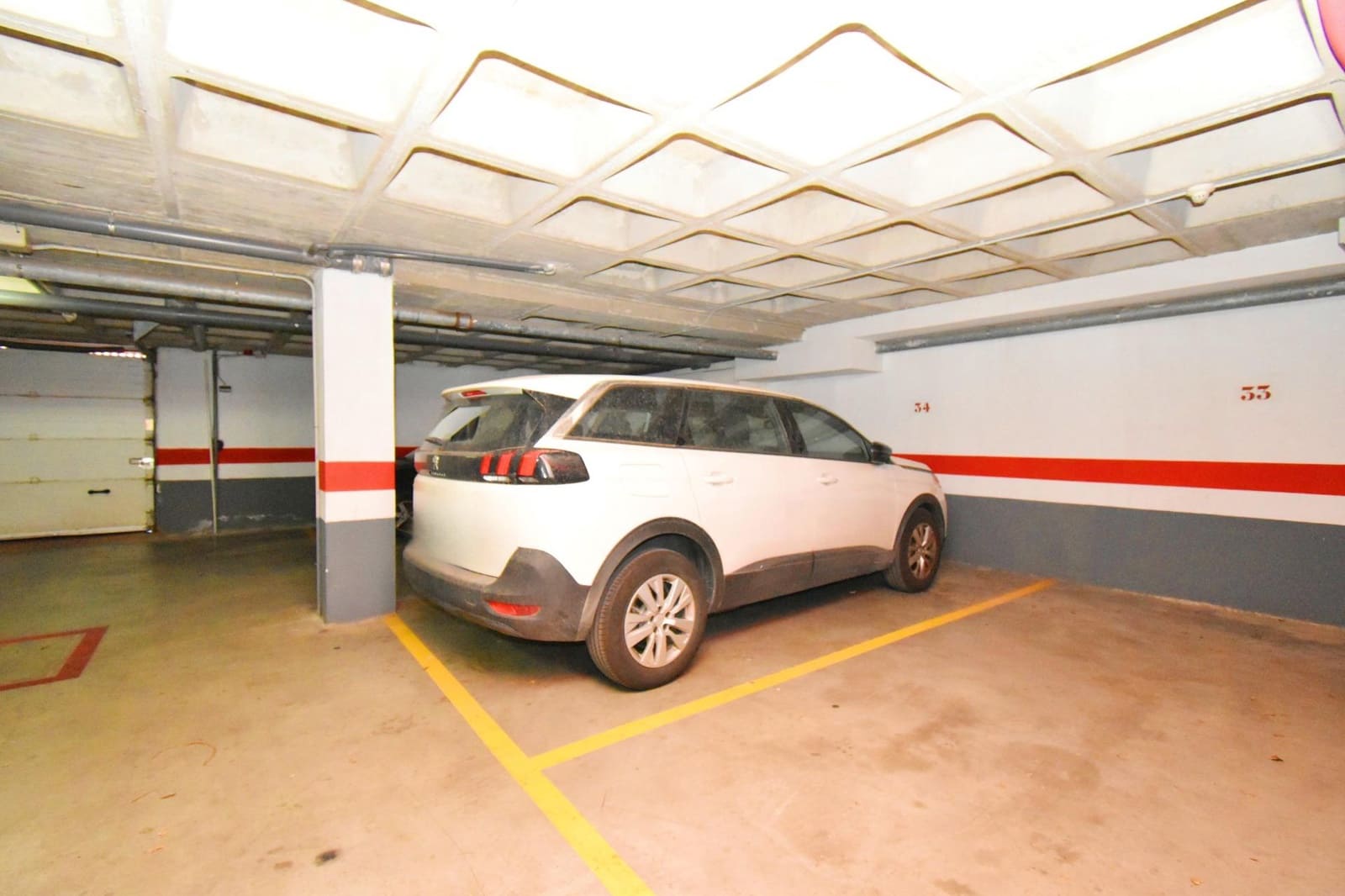 Studio for sale in Roquetas de Mar with pool garage - € 100,000 (Ref: 4306018)