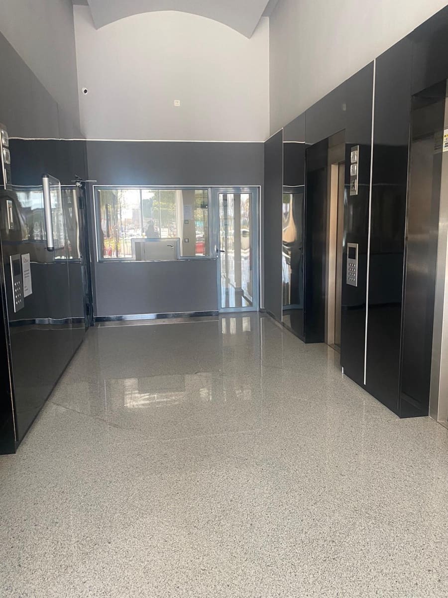 Ufficio da affittare in El Ejido con garage - 490 € (Rif: 7482206)