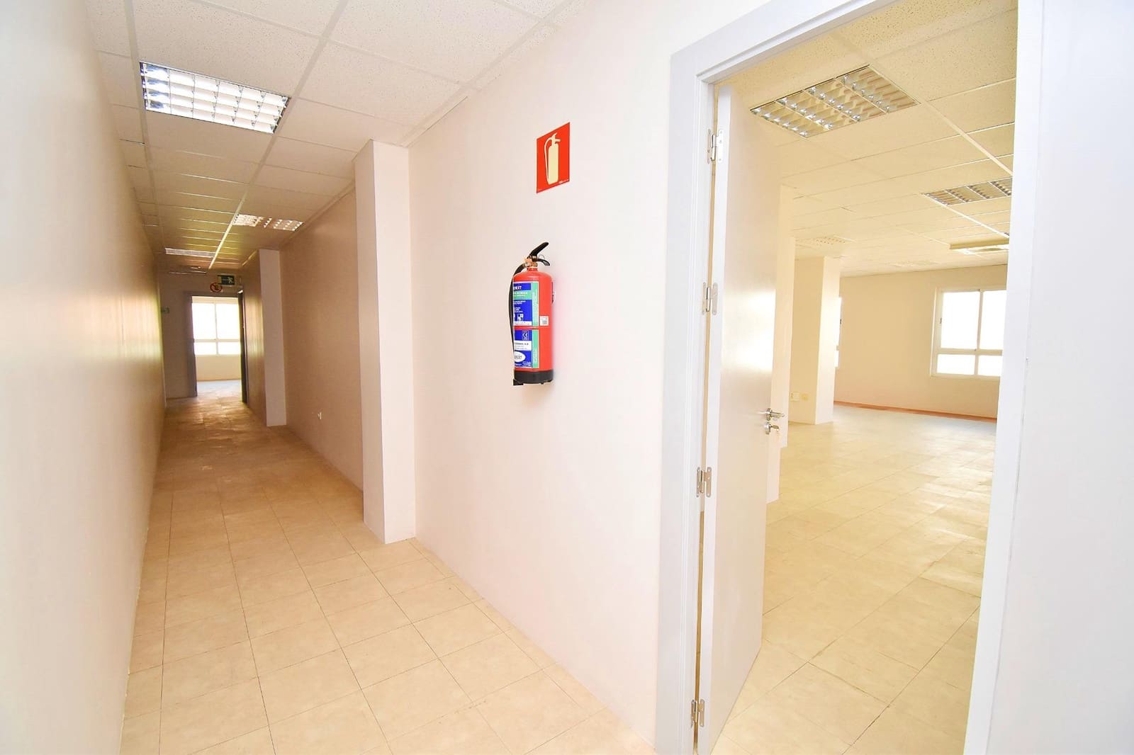 Kontor till salu i El Ejido med garage - 621 500 € (Ref: 7483203)