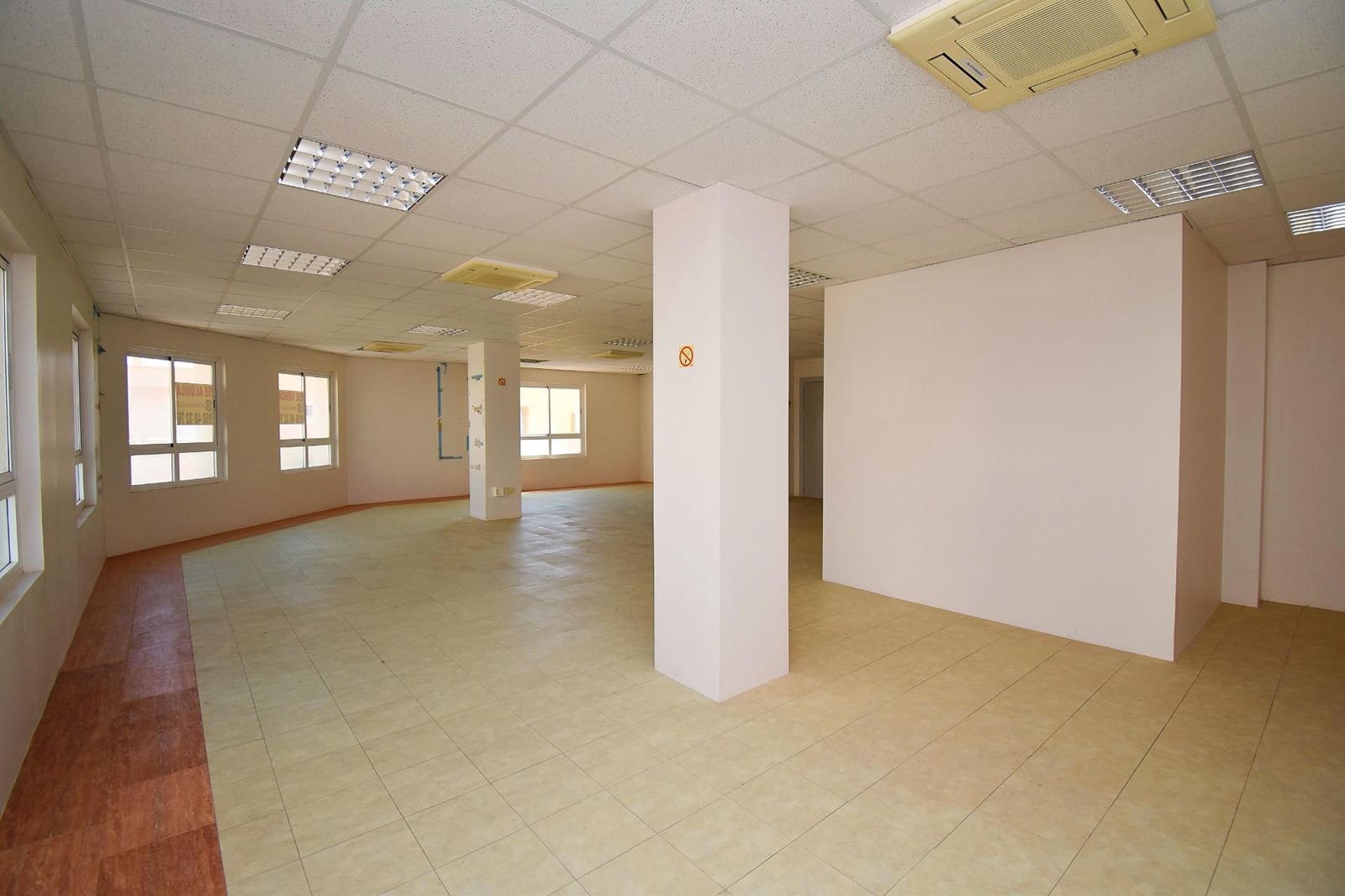 Kontor till salu i El Ejido med garage - 621 500 € (Ref: 7483203)