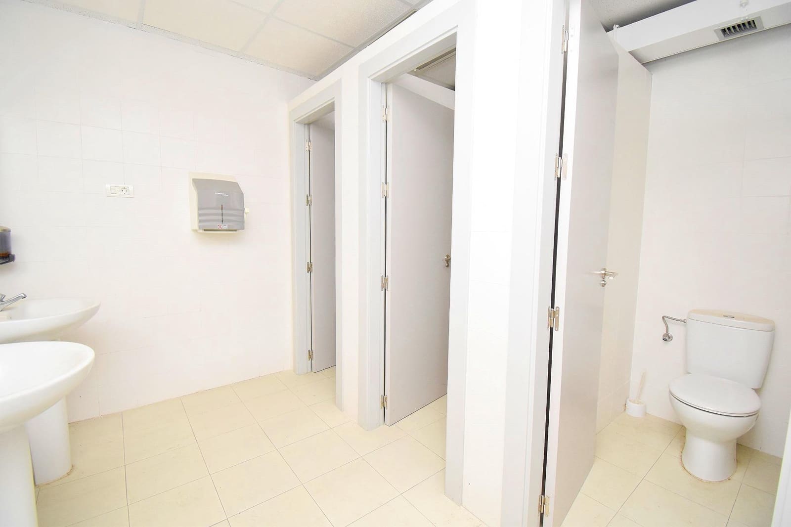 Kontor till salu i El Ejido med garage - 621 500 € (Ref: 7483203)