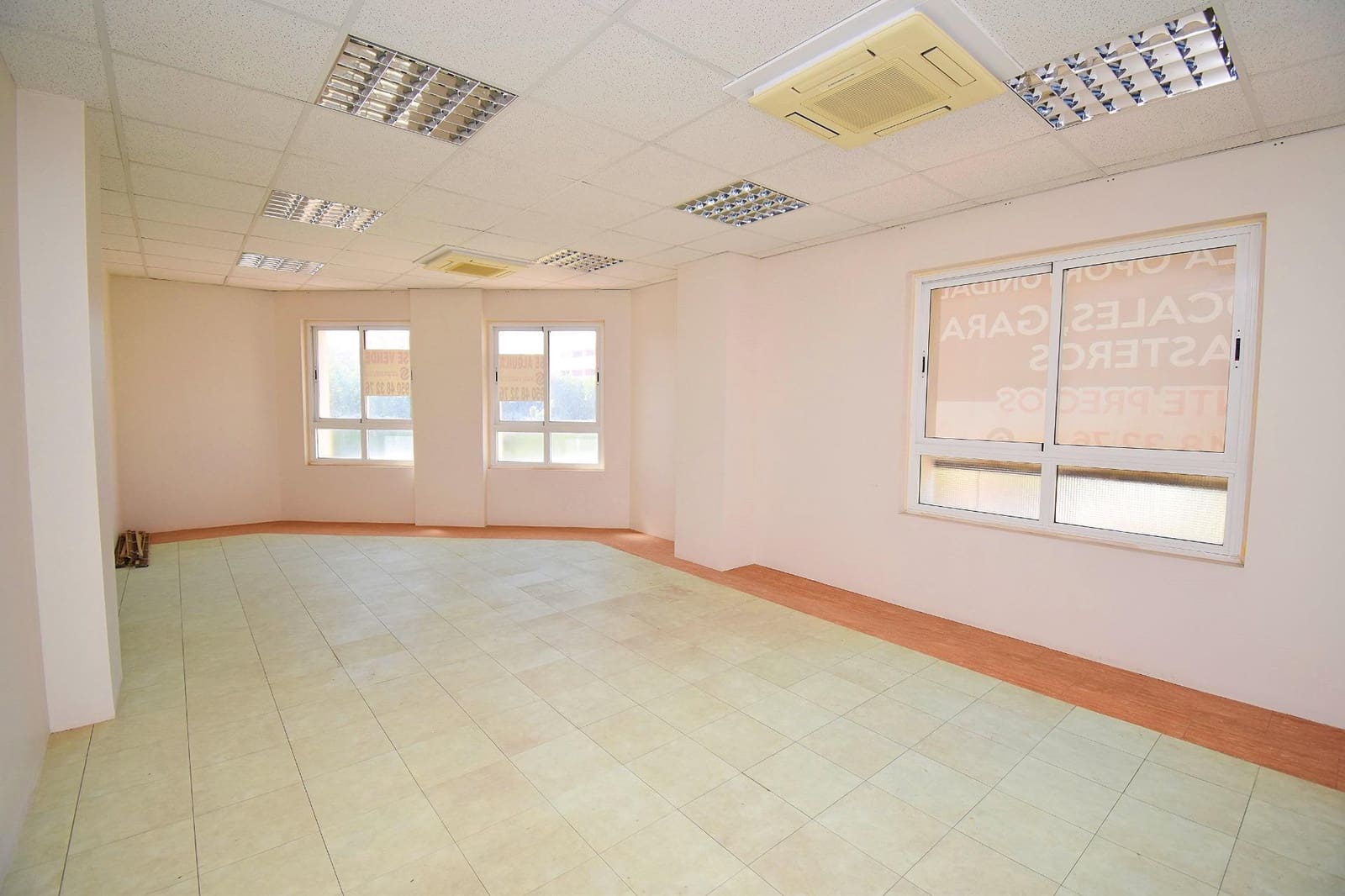 Kontor till salu i El Ejido med garage - 621 500 € (Ref: 7483203)