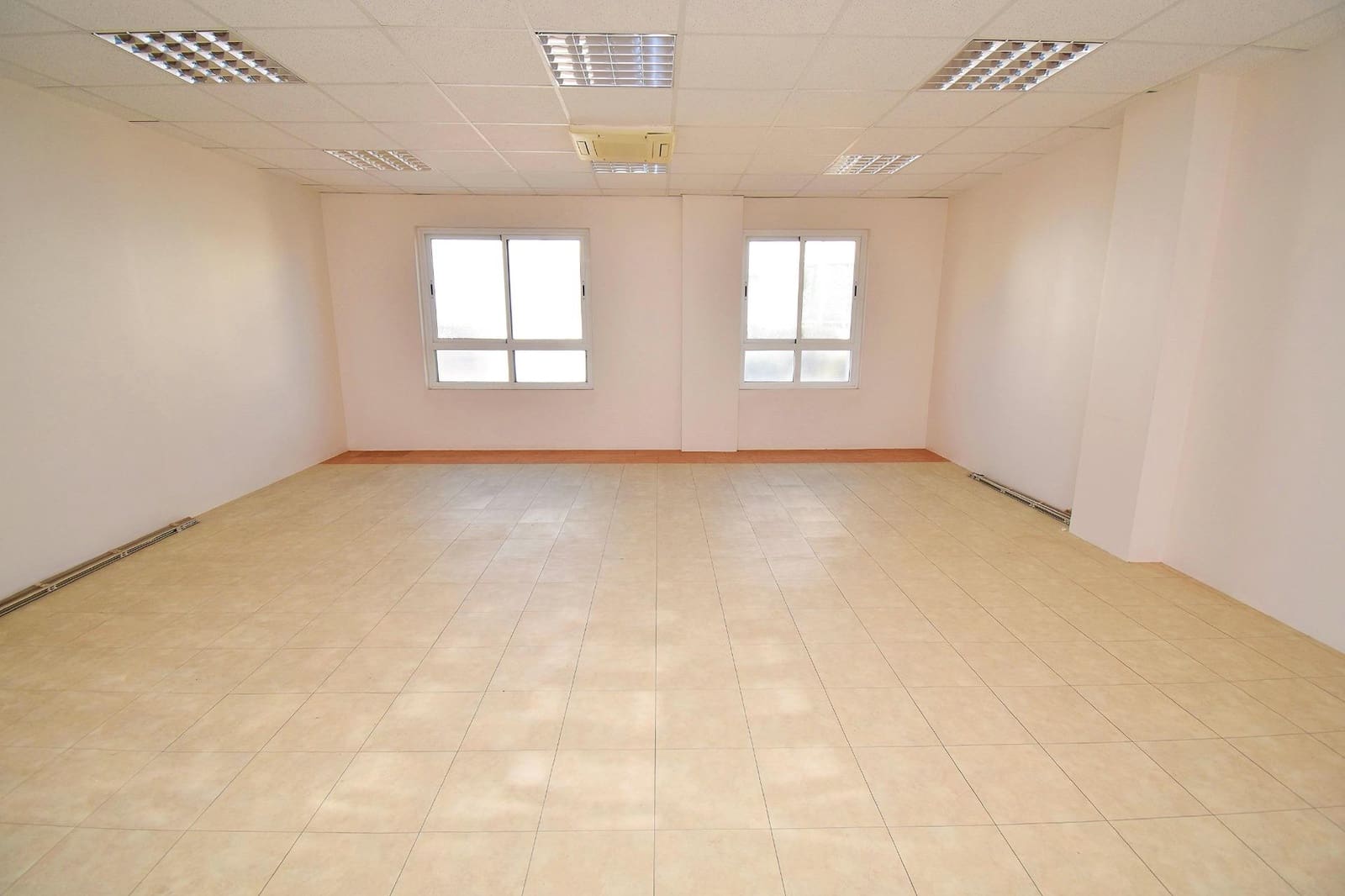 Kontor till salu i El Ejido med garage - 621 500 € (Ref: 7483203)