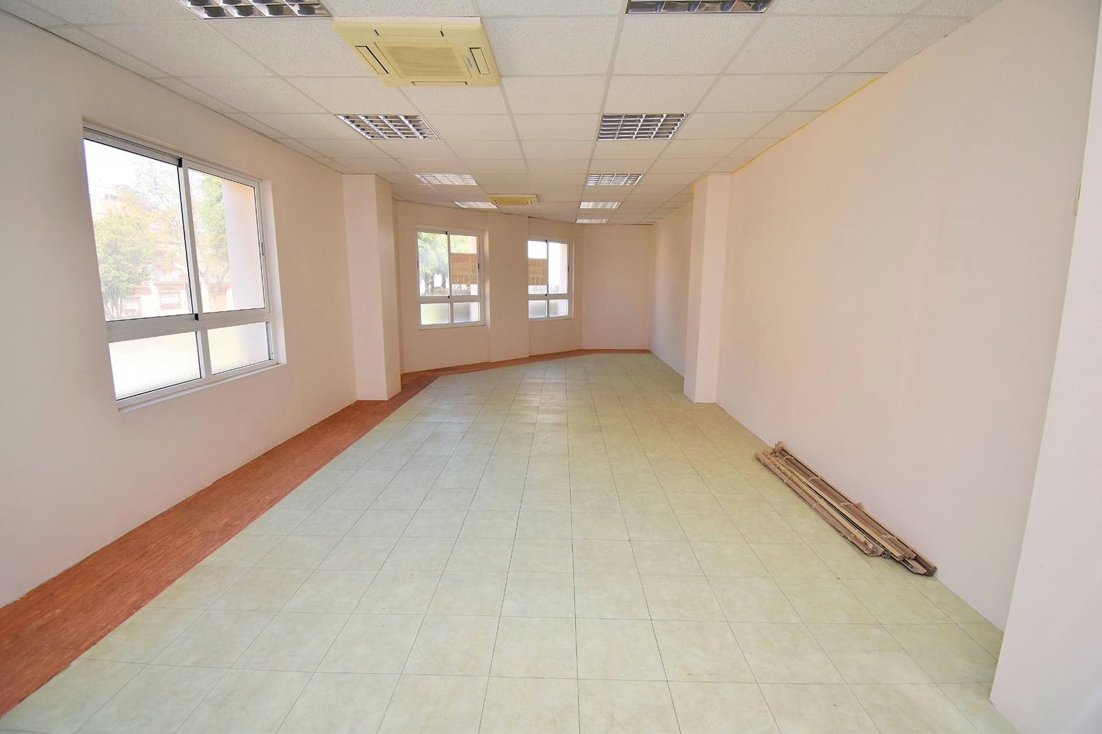 Kontor till salu i El Ejido med garage - 621 500 € (Ref: 7483203)