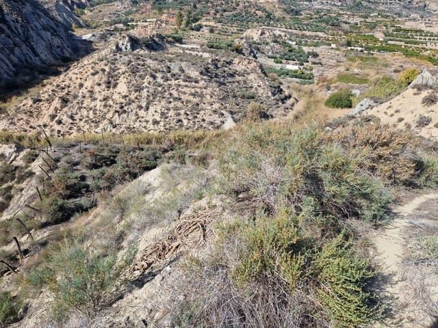 Grunde uden byggetilladelser til salg i Canjáyar - € 29.000 (Ref: 8055117)