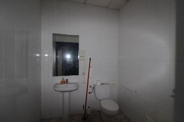 Commercial for rent in El Ejido - € 750 (Ref: 8063765)