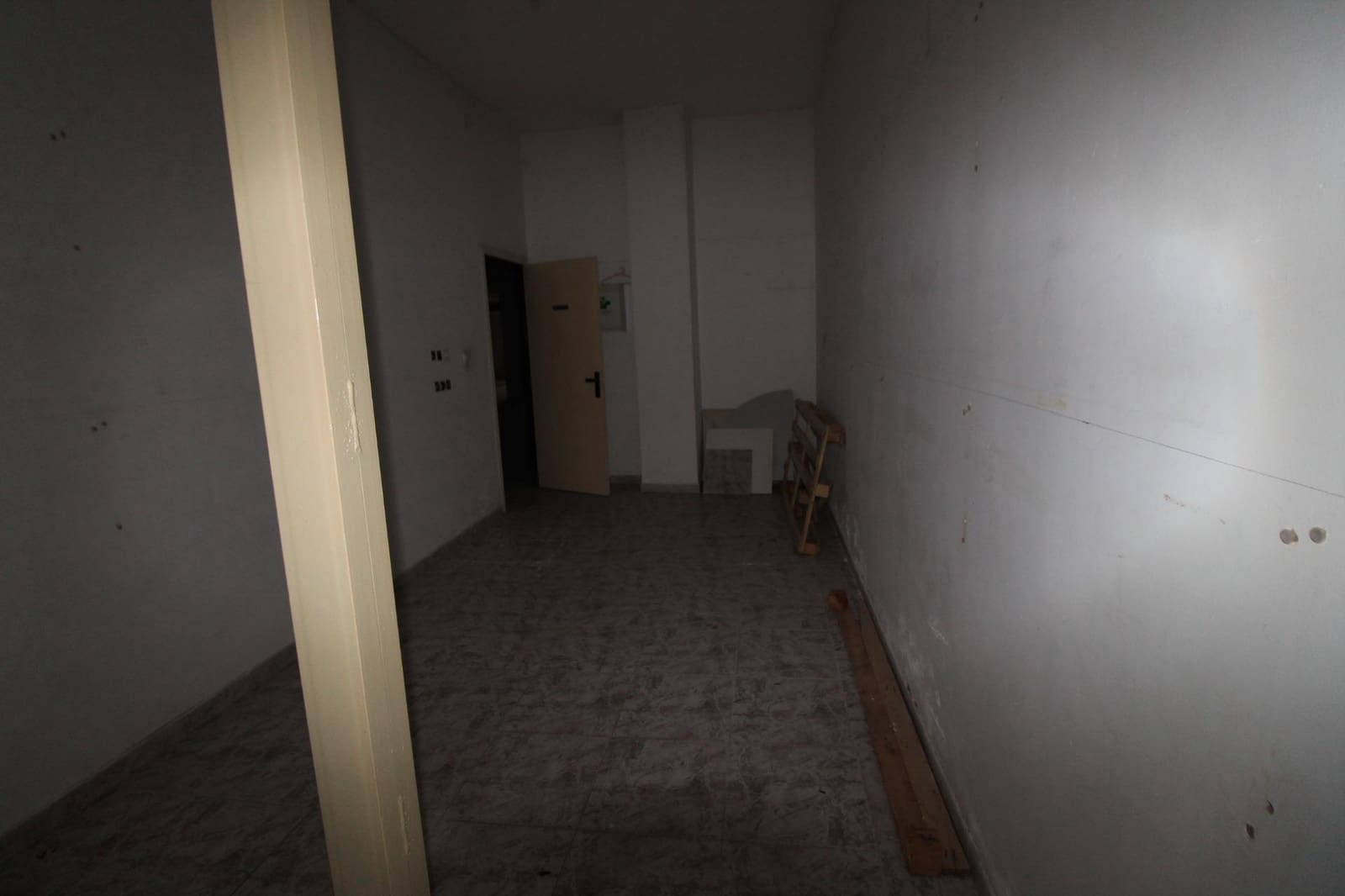 Commercial for rent in El Ejido - € 600 (Ref: 8063766)