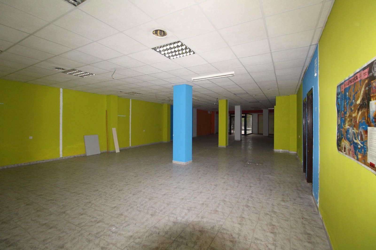 Commercial for rent in El Ejido - € 600 (Ref: 8063766)
