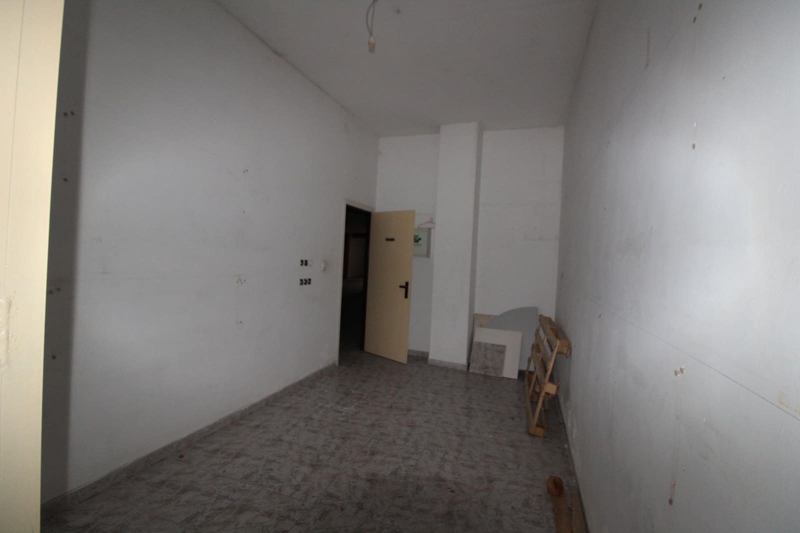 Commercial for rent in El Ejido - € 600 (Ref: 8063766)