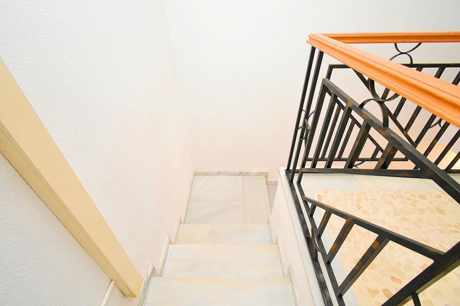 Komercyjne na sprzedaż w Santa Maria del Aguila - 83 900 € (Ref: 8063767)