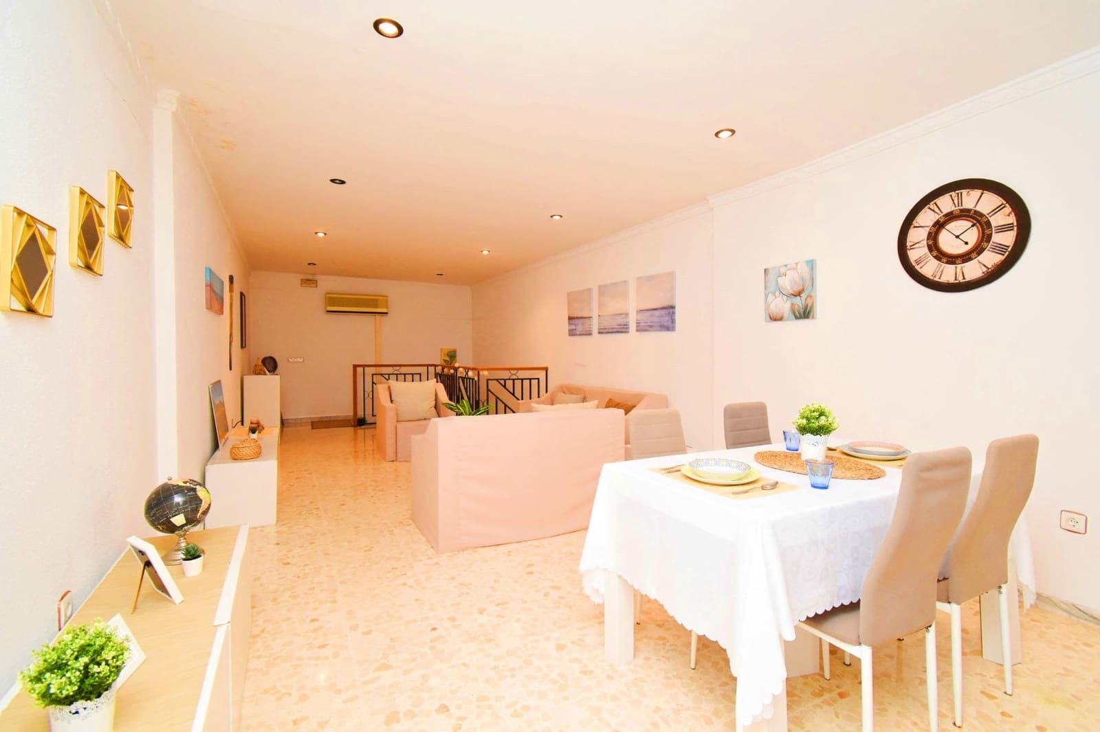 Komercyjne na sprzedaż w Santa Maria del Aguila - 83 900 € (Ref: 8063767)