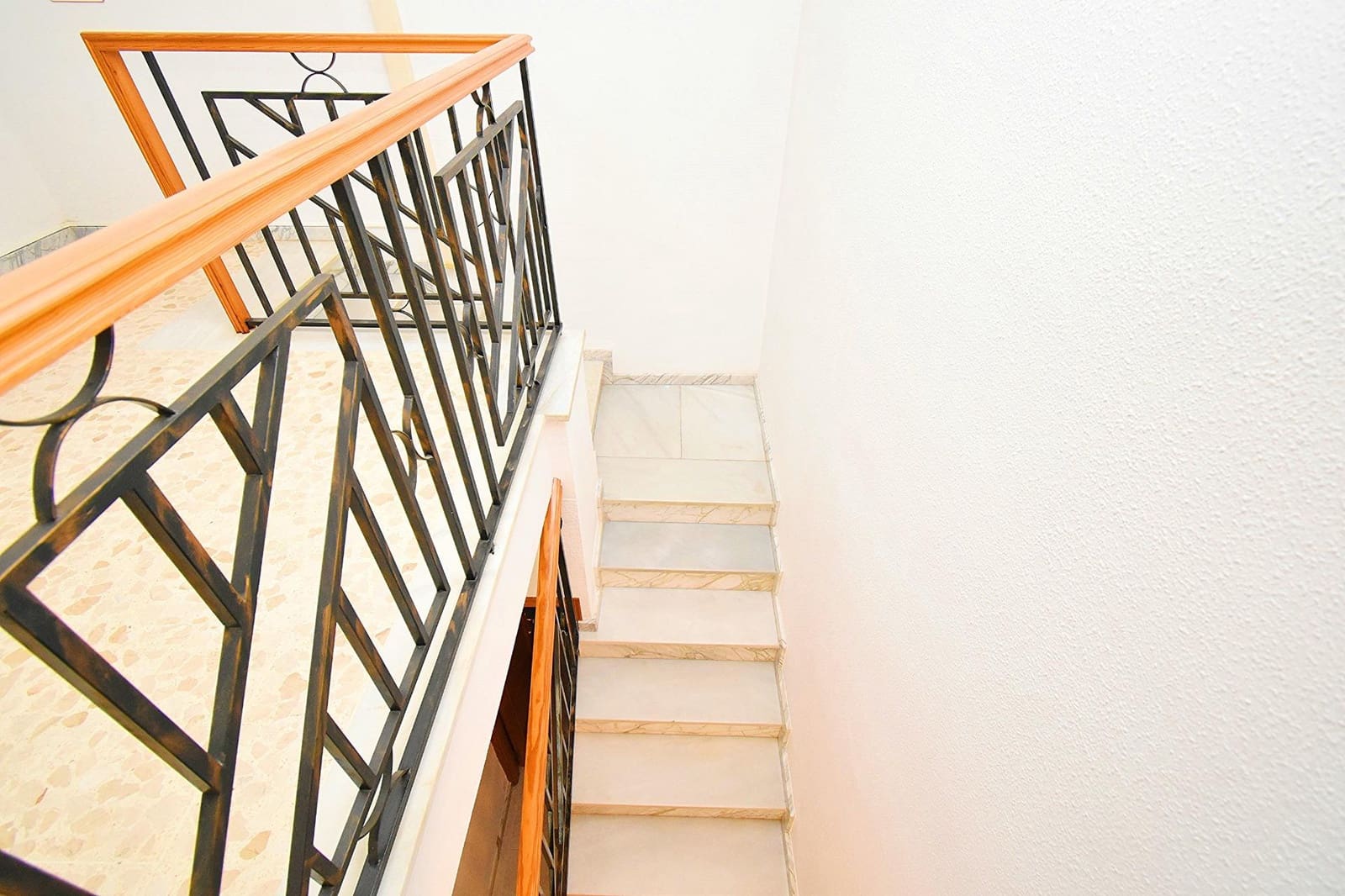 Komercyjne na sprzedaż w Santa Maria del Aguila - 83 900 € (Ref: 8063767)