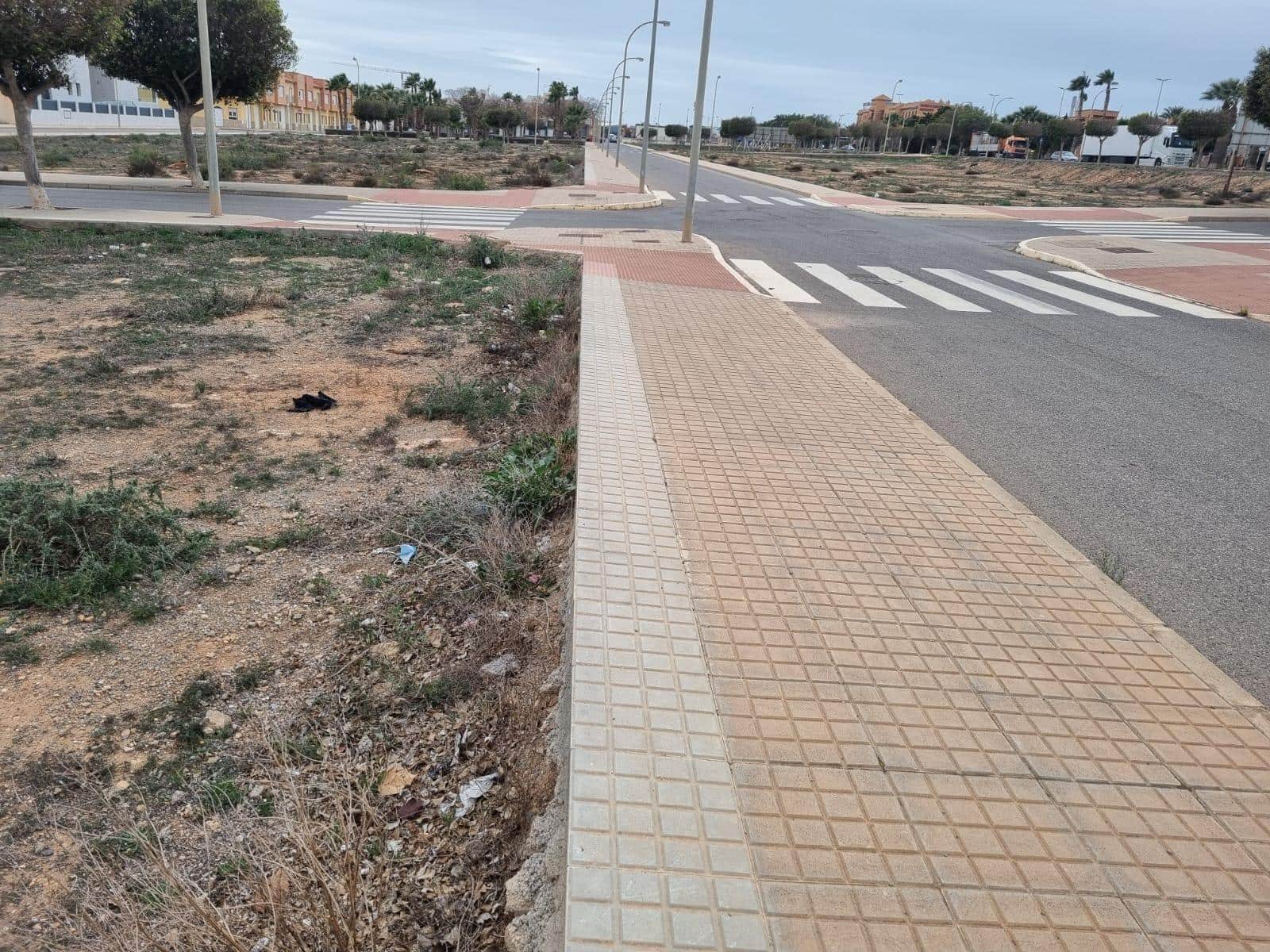 Działka budowlana na sprzedaż w El Ejido - 90 000 € (Ref: 8090400)