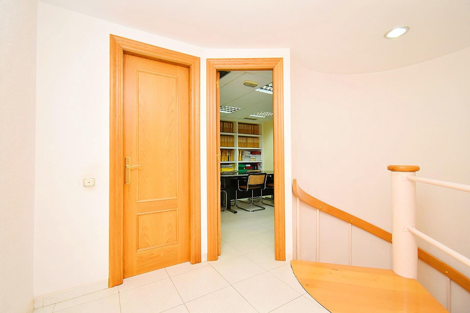 Kontor til salgs i El Ejido - € 135 000 (Ref: 8096442)