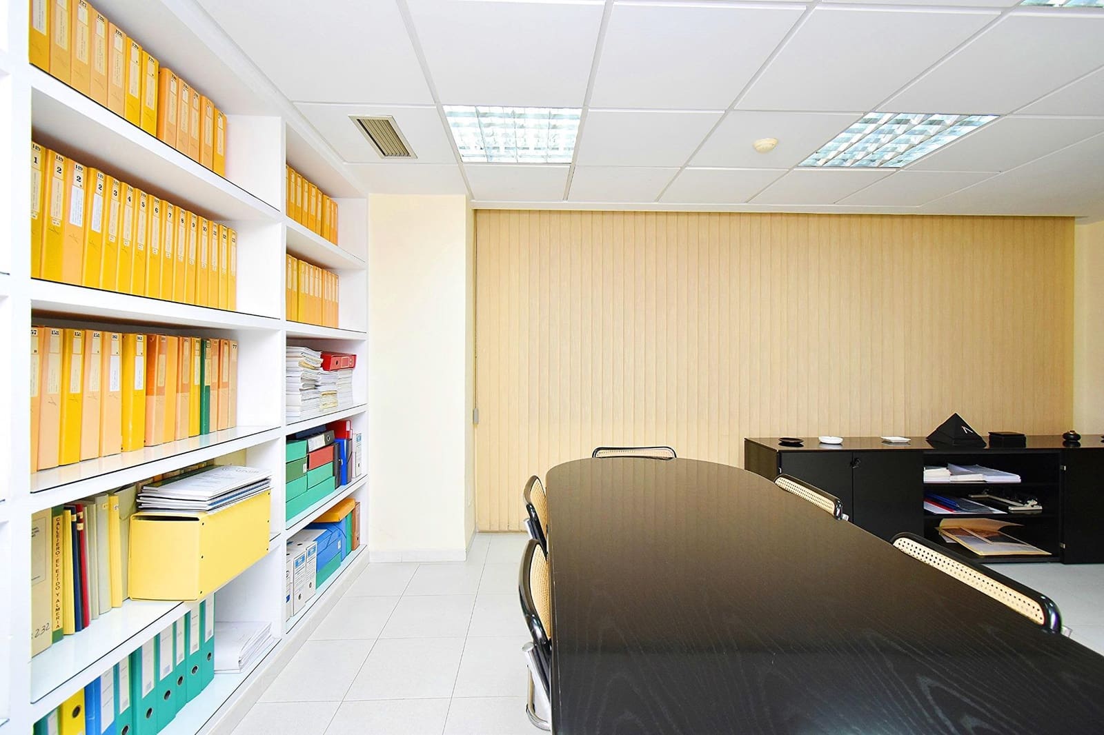 Kontor til salgs i El Ejido - € 135 000 (Ref: 8096442)