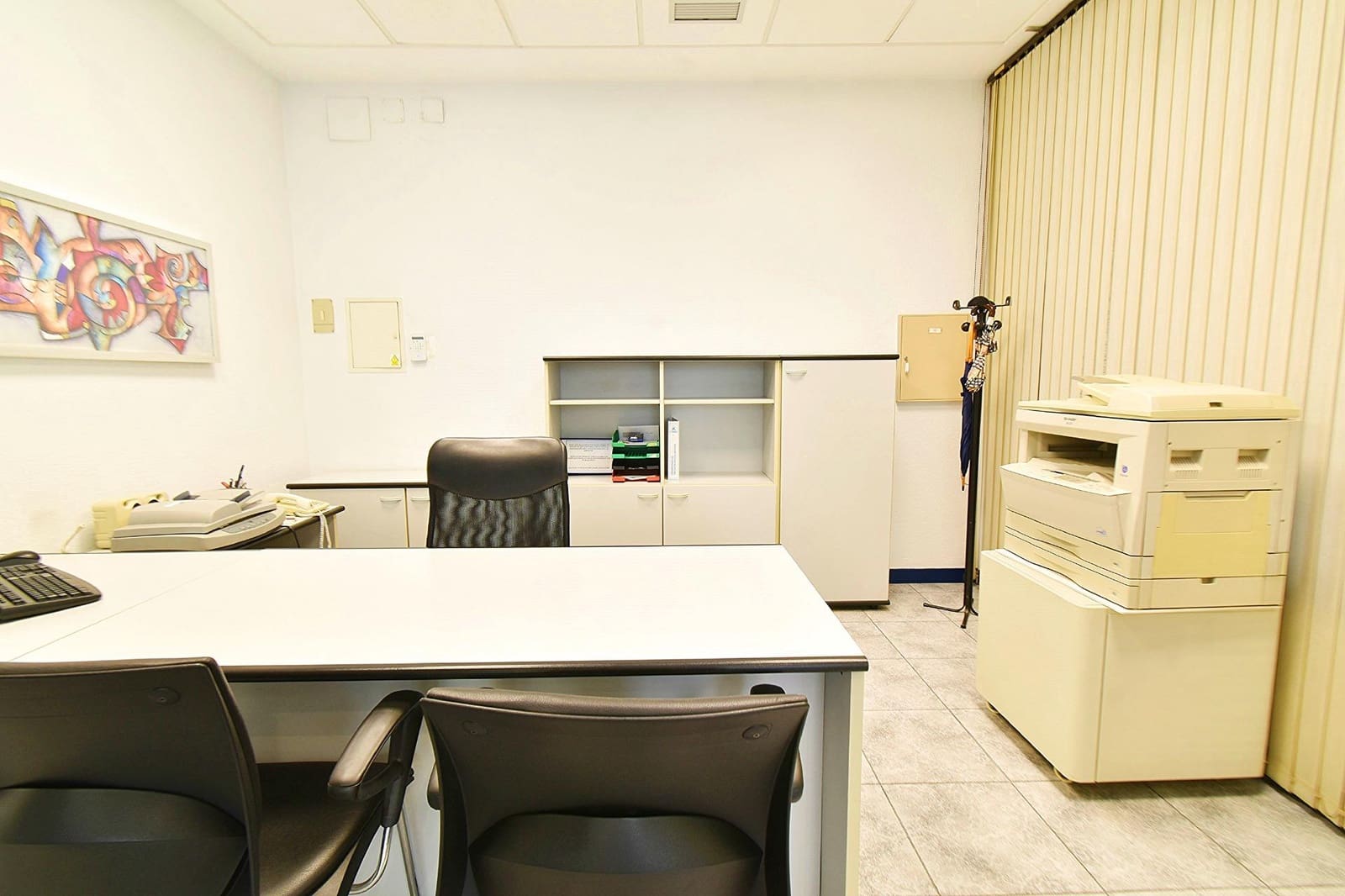 Kontor til salgs i El Ejido - € 135 000 (Ref: 8096442)