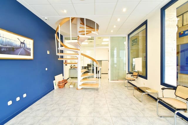 Kontor till salu i El Ejido - 135 000 € (Ref: 8096442)