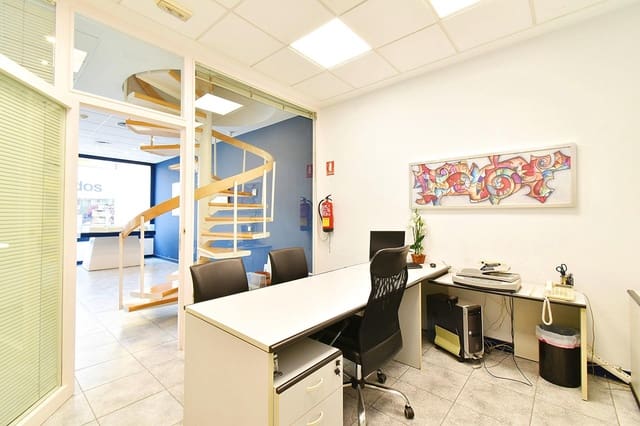 Kontor till salu i El Ejido - 135 000 € (Ref: 8096442)