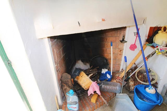 Grunde uden byggetilladelser til salg i Granada by - € 44.950 (Ref: 8201905)