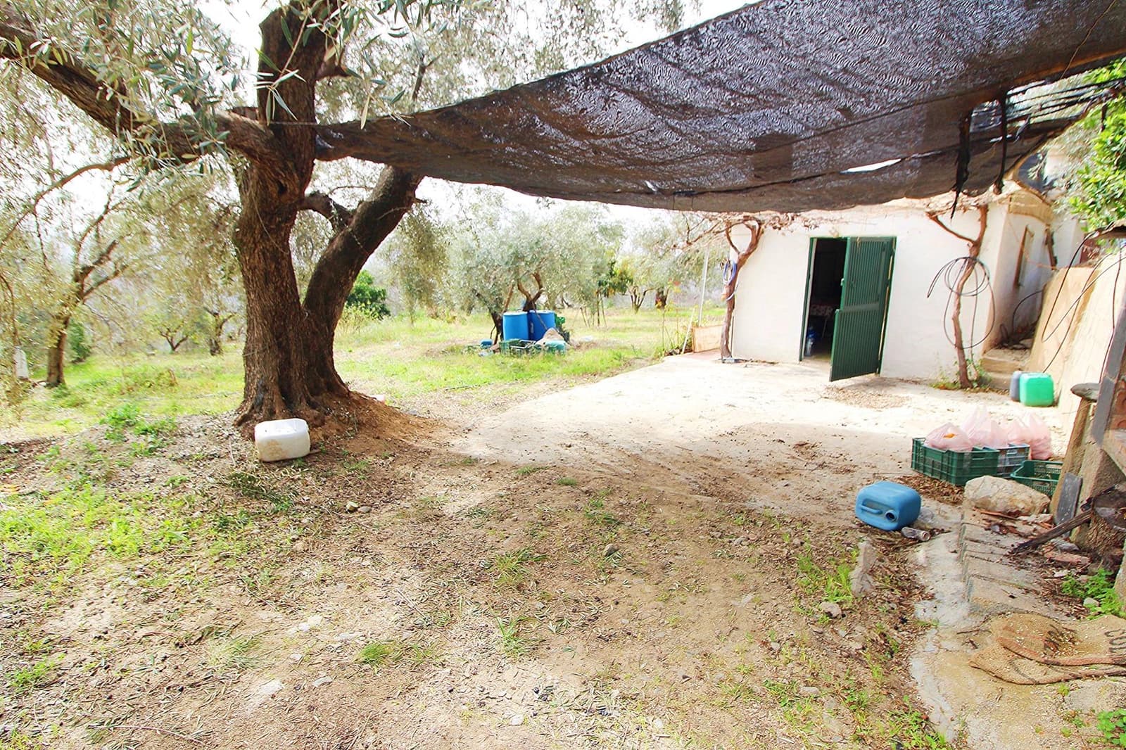 Grunde uden byggetilladelser til salg i Granada by - € 44.950 (Ref: 8201905)