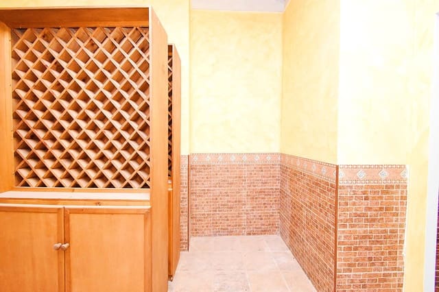 Erhverv til salg i El Ejido - € 64.900 (Ref: 8365882)