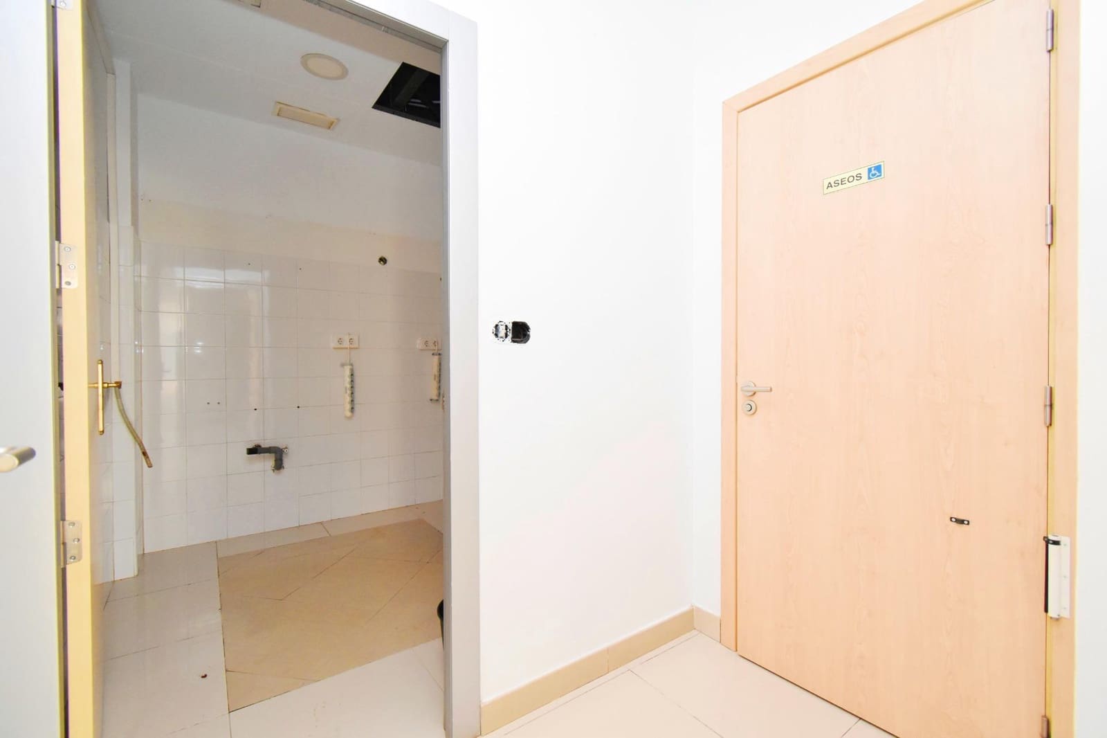 Erhverv til salg i El Ejido - € 228.600 (Ref: 8469506)